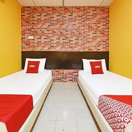 Oyo 90363 Nyamanya Inn Kuantan Zewnętrze zdjęcie