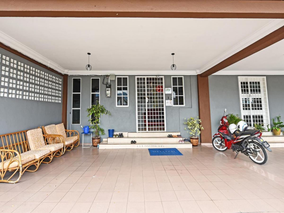 Oyo 90363 Nyamanya Inn Kuantan Zewnętrze zdjęcie