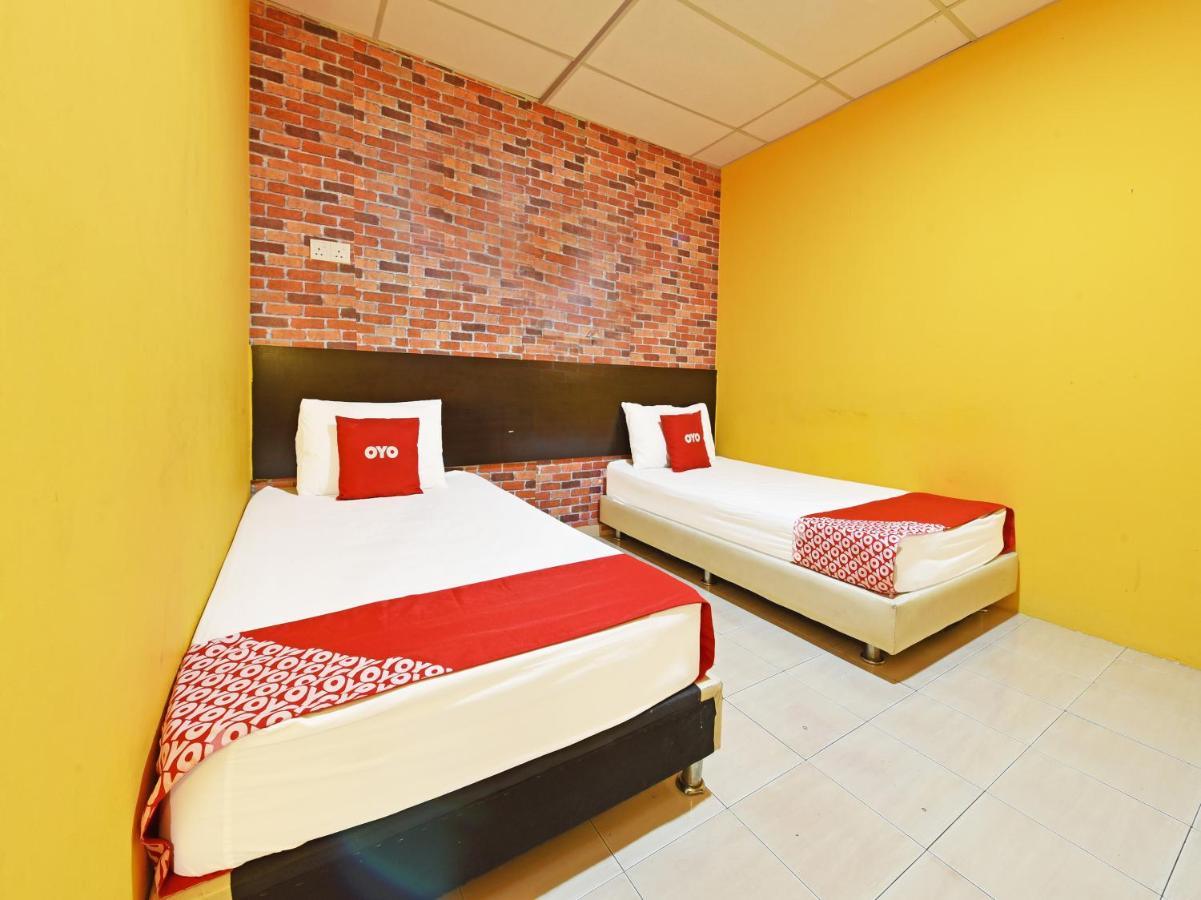 Oyo 90363 Nyamanya Inn Kuantan Zewnętrze zdjęcie